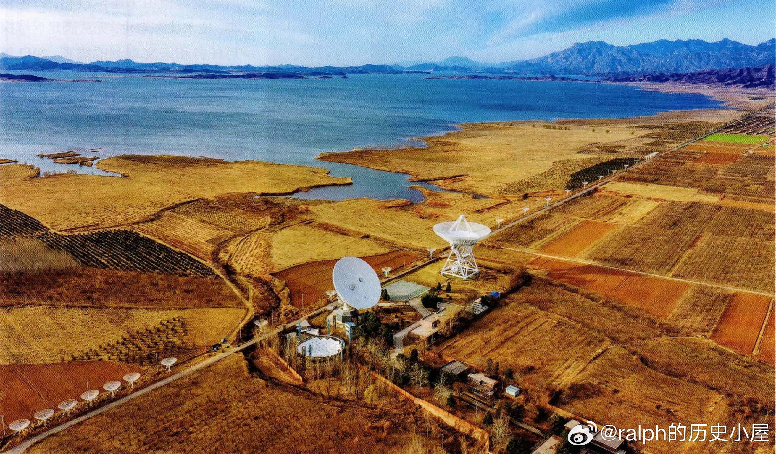 位于北京密云区密云水库北岸不老屯村附近的国家天文台密云观测站。观测站始建于196