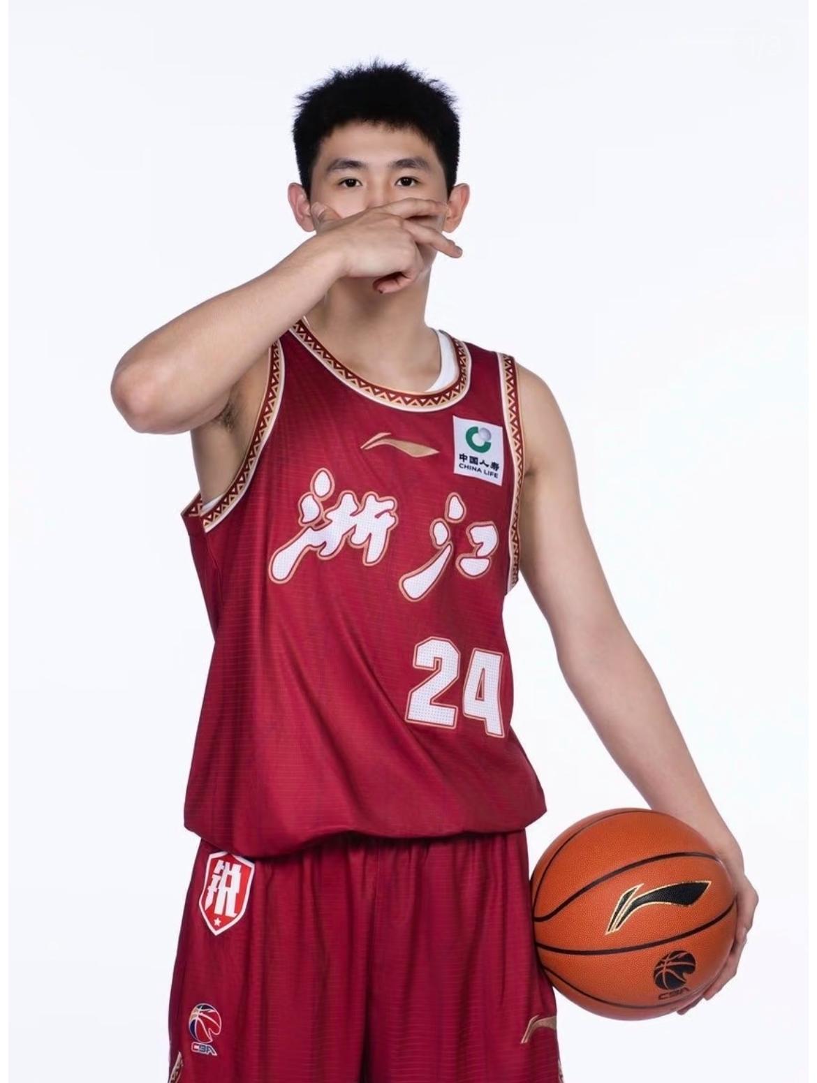 别再争潜力还是泡沫！李悦洲，就该照着他的这条路狠练

         本赛季浙