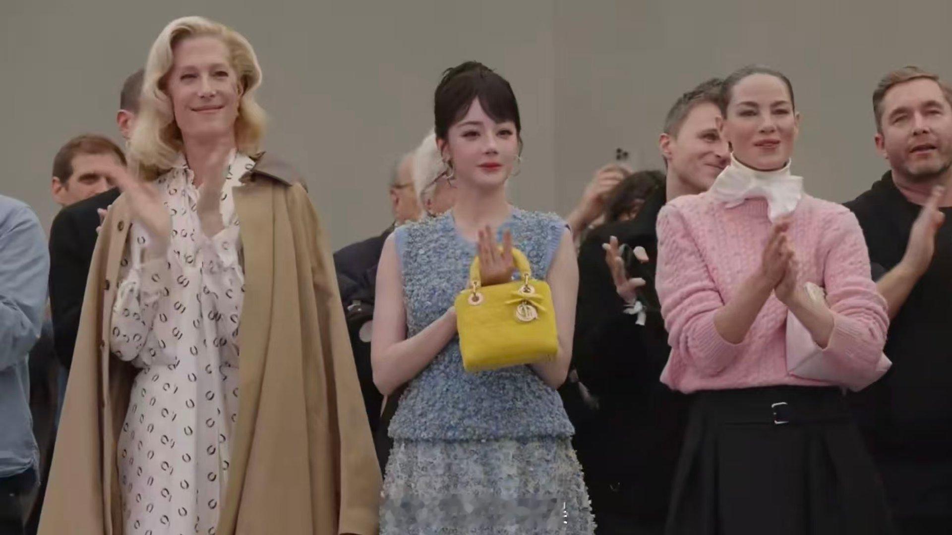 Dior多机位带你全方位看秀 想看明星看秀的真实反应？多机位满足你！迪丽热巴、邓