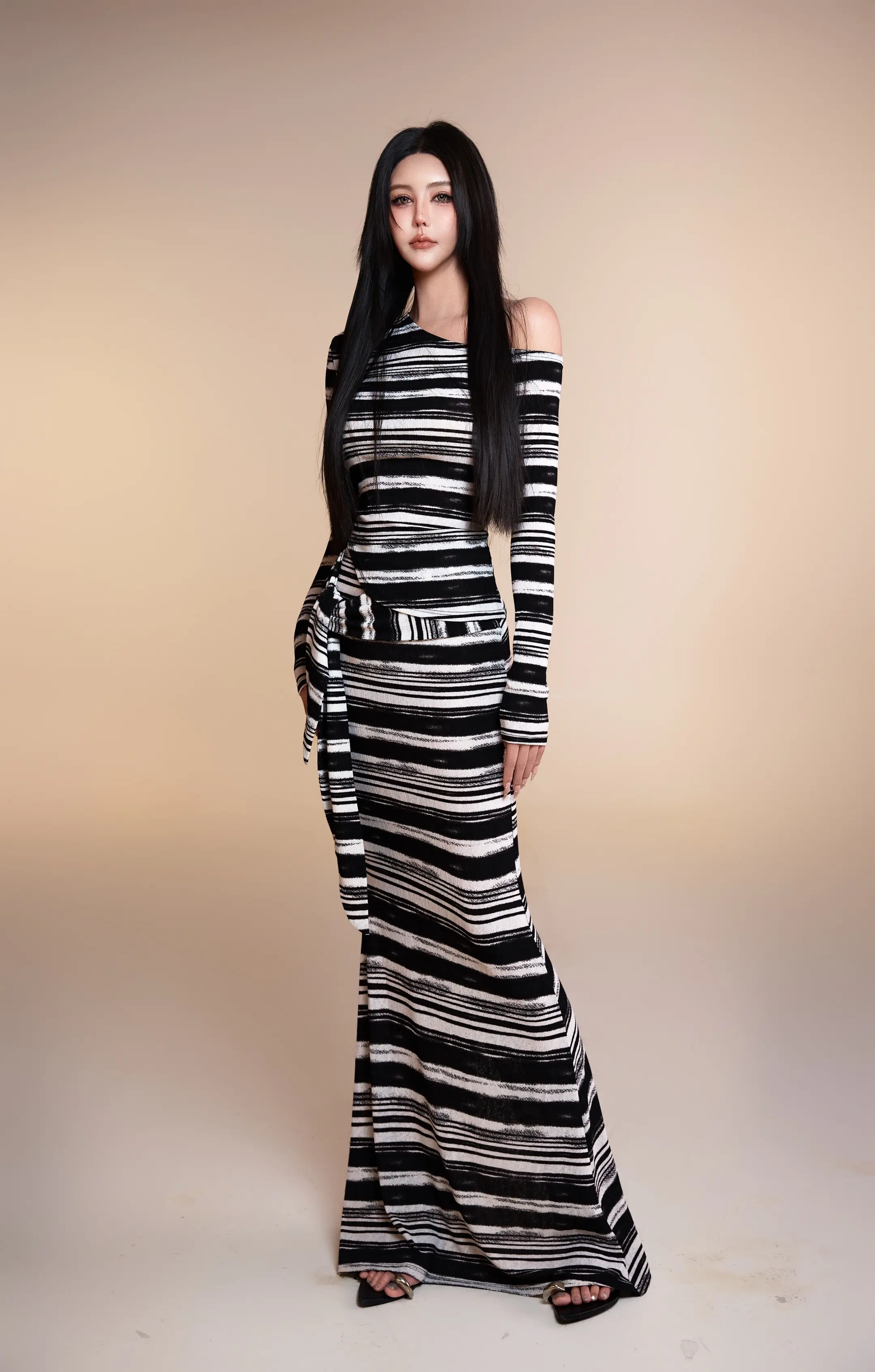 不被定义、只做喜欢！只因为喜欢面料、我又做了分体、今年新款！真的超显瘦...