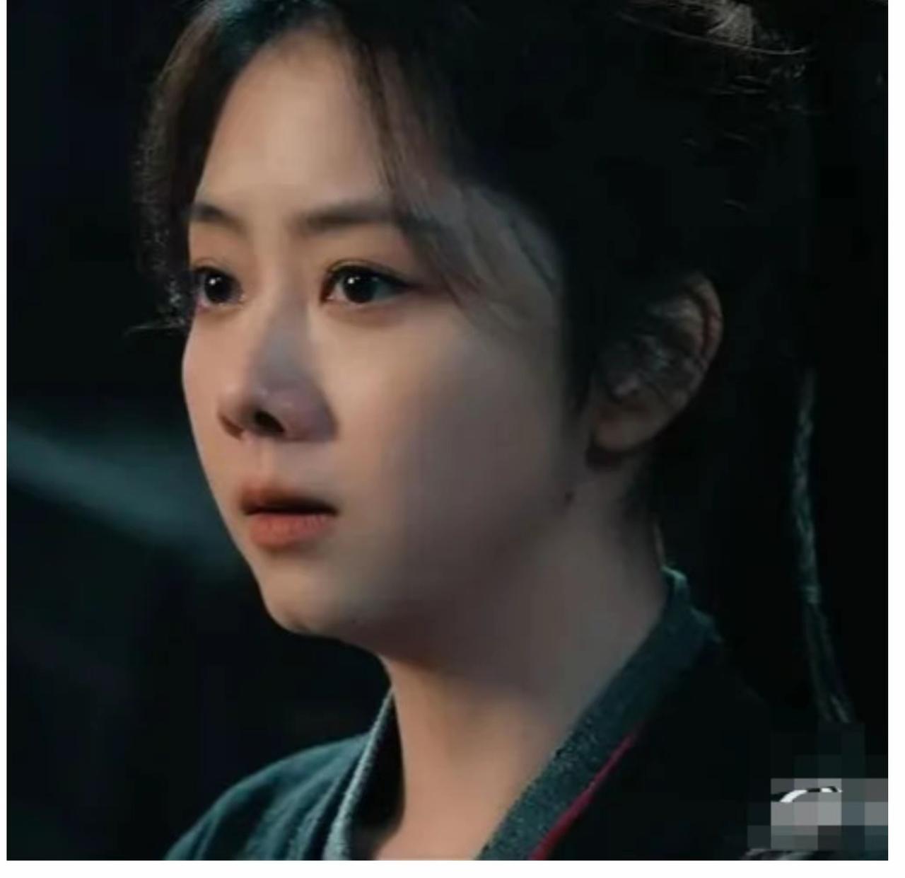 谭松韵的颜值并不适配“仙侠剧”，我原本是冲着赵丽颖才去看的。
看了几集《逍遥》，