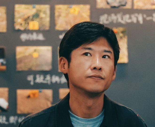 《低智商犯罪》，应该先看电视剧，再看原著，不然容易倒胃口。
不是剧本不优秀，而是