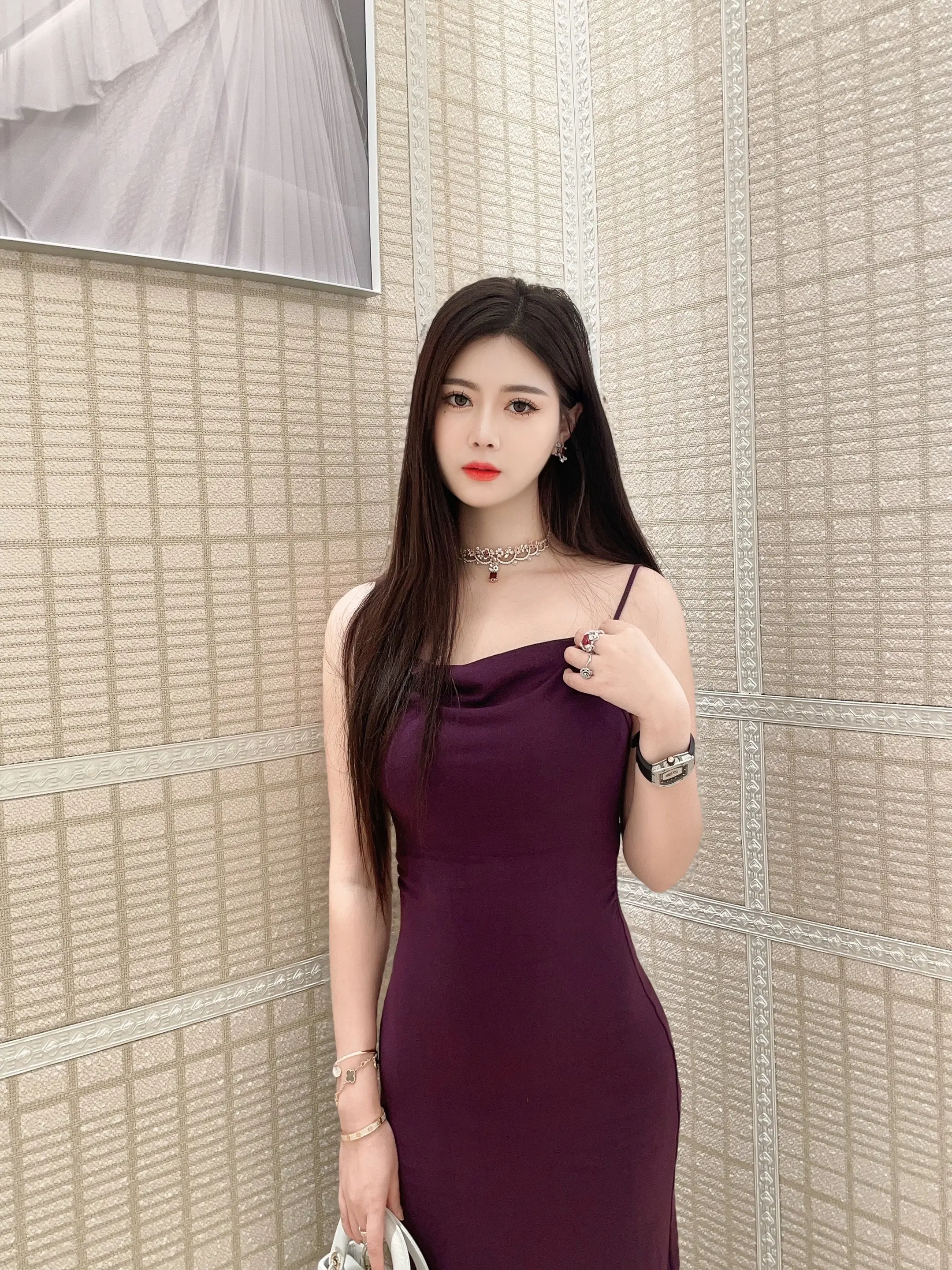 好女人得到了名声，坏女人得到了一切。