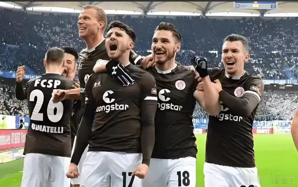 013 德甲 多特蒙德  vs 圣保利 [17]胜负看好：胜/让胜 (-2)比分