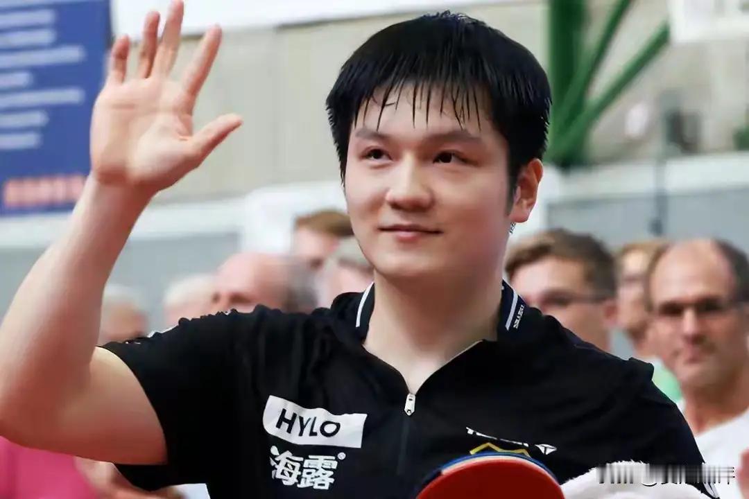 乒坛王者，荣耀归来！
5月31日乒乓球德甲联赛决赛激情落幕，萨尔布吕肯队以3-1