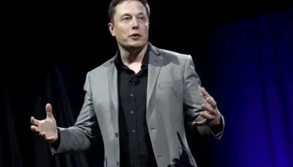 马斯克发声，语出惊人：“唯一能让美国摆脱债务危机、避免破产的办法，就是发展人工智