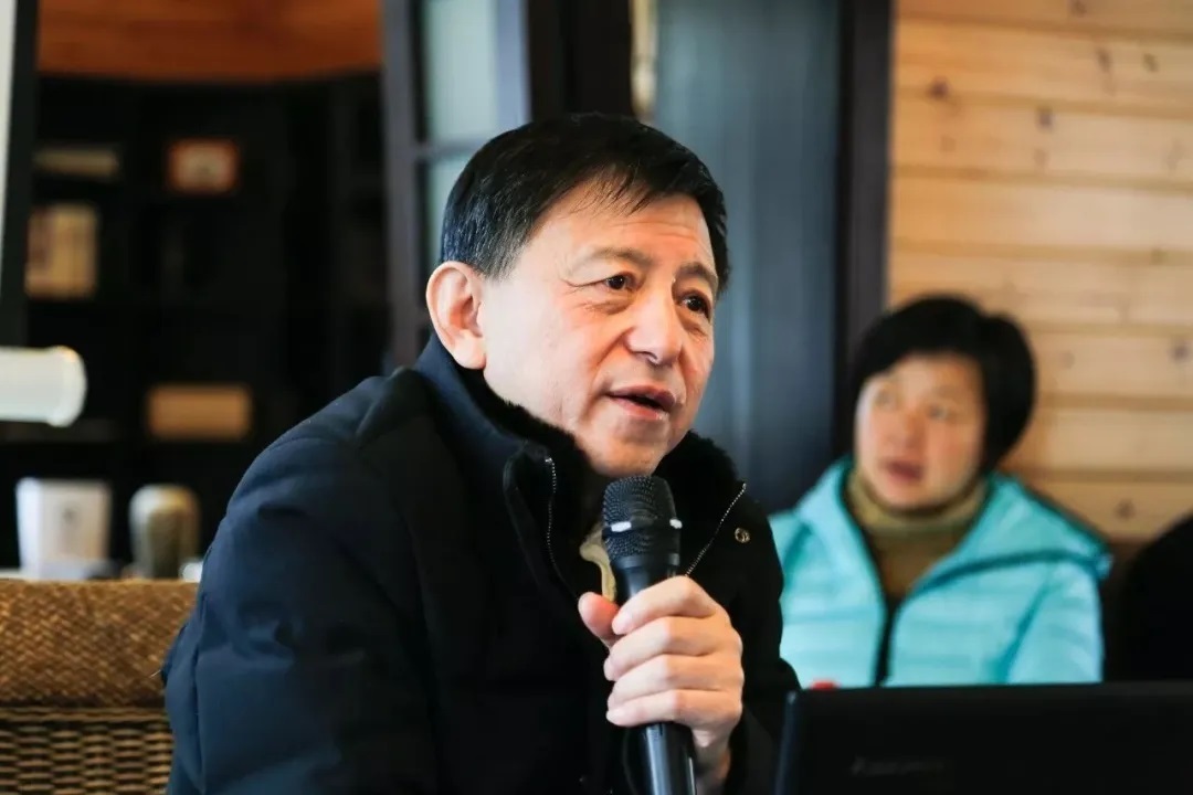 这两天看大家社科圈子里扯浙大赵鼎新辞职，知识分子们又愤愤然，觉得自己又受打击了，