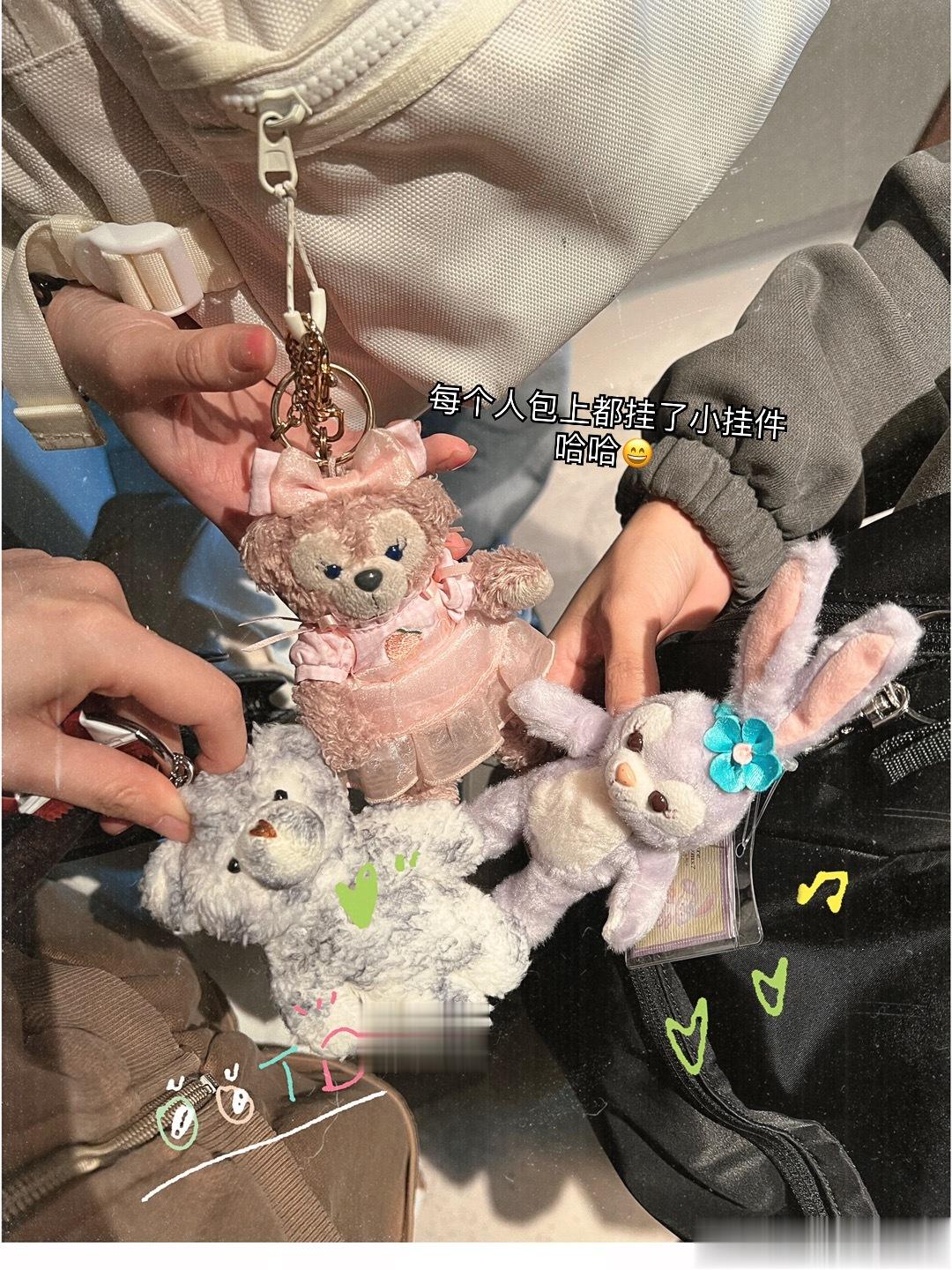 继续暴走～！昨天逛到回去秒睡 一觉睡到中午 很沉很深 睡的很饱！今天继续去吃吃逛