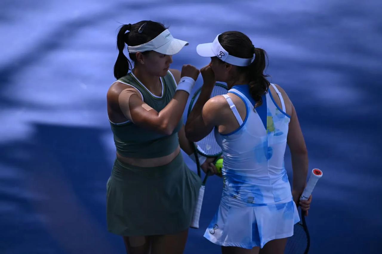 今日中国金花双打赛果：
WTA500蒙特雷站双打1/4决赛，郭涵煜/尼库莱斯库以
