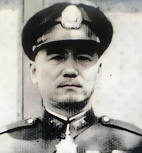 1949年12月25日，成都已成死局。时任国民党第30军军长鲁崇义抽完最后一口烟