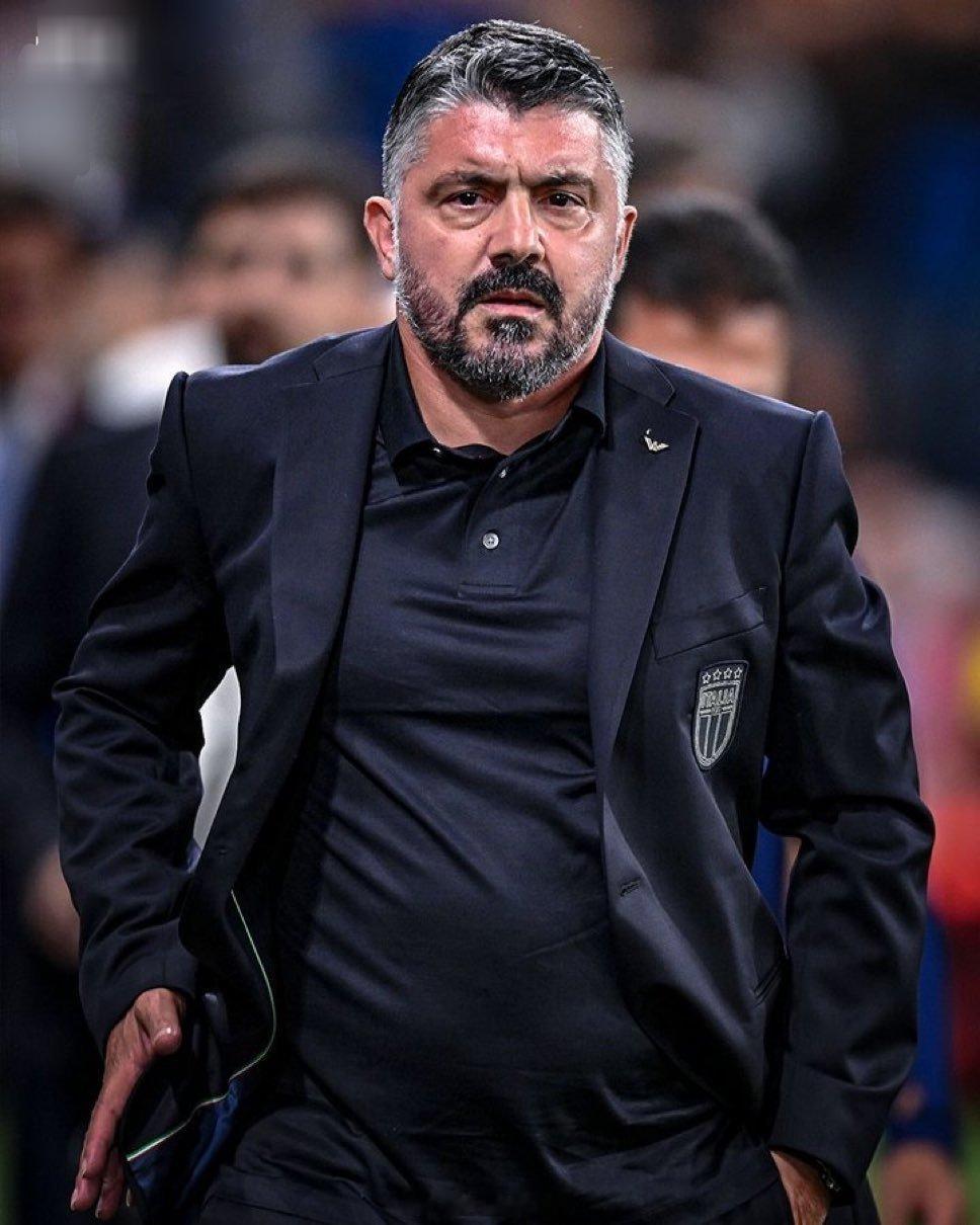 “如果我们没能晋级世界杯，我就搬去离意大利很远的地方住，非常远。”意大利队主教练