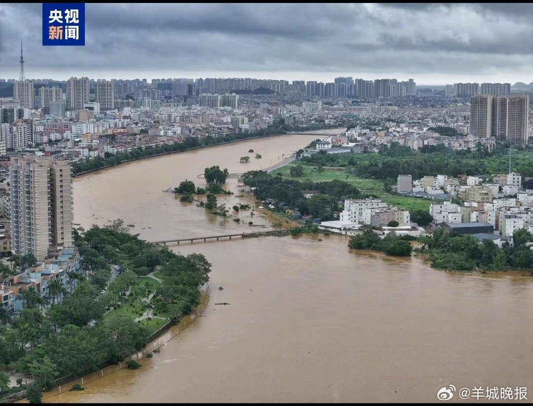【#广东漠阳江将出现超警洪水#】受新一轮强降雨、上游来水和天文潮汐影响，广东省水