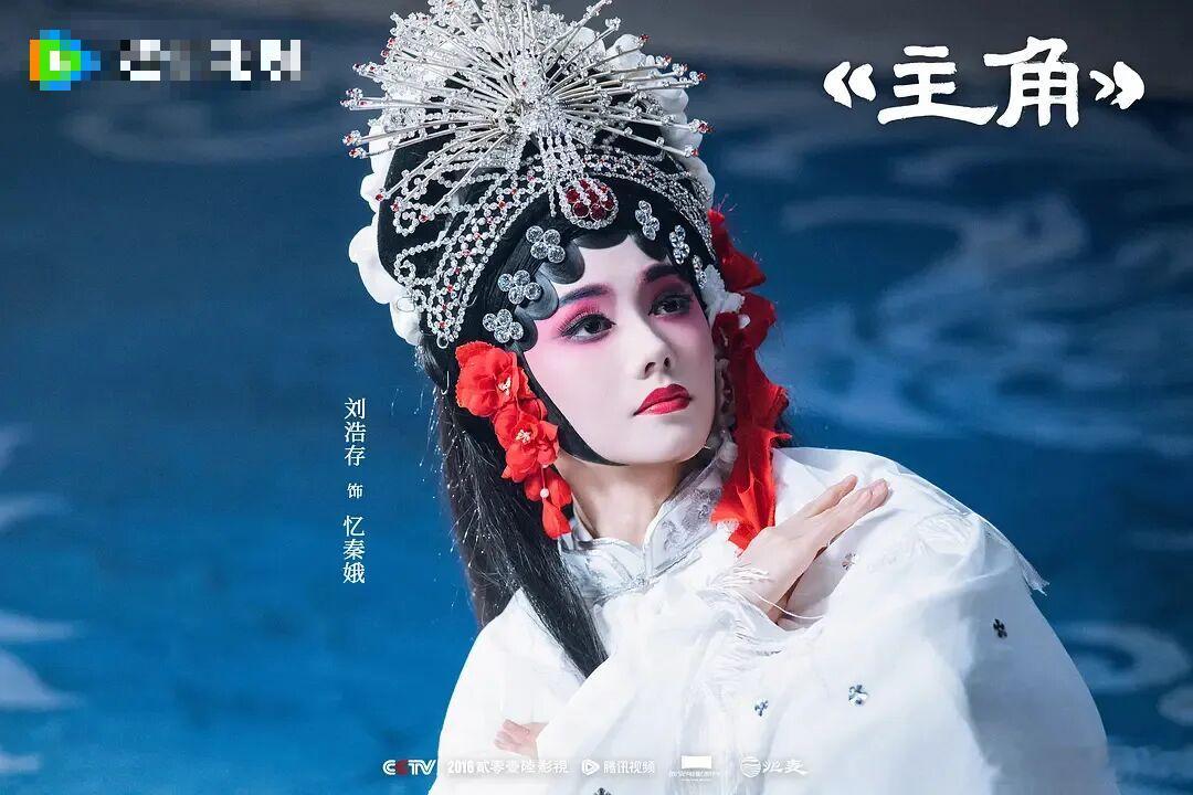 感悟  人生本就是一场独自修行，每一课都是必经的历练。不必内耗纠结，不必焦虑迷茫