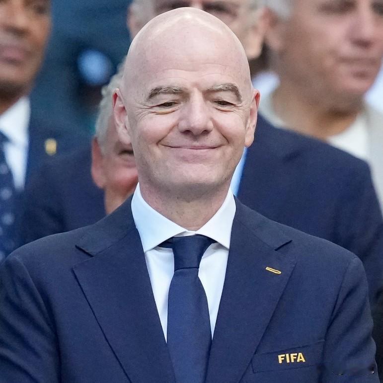 FIFA主席撺掇中美合办世界杯？中国根本不会接！

原因无非就3点。

第一：办