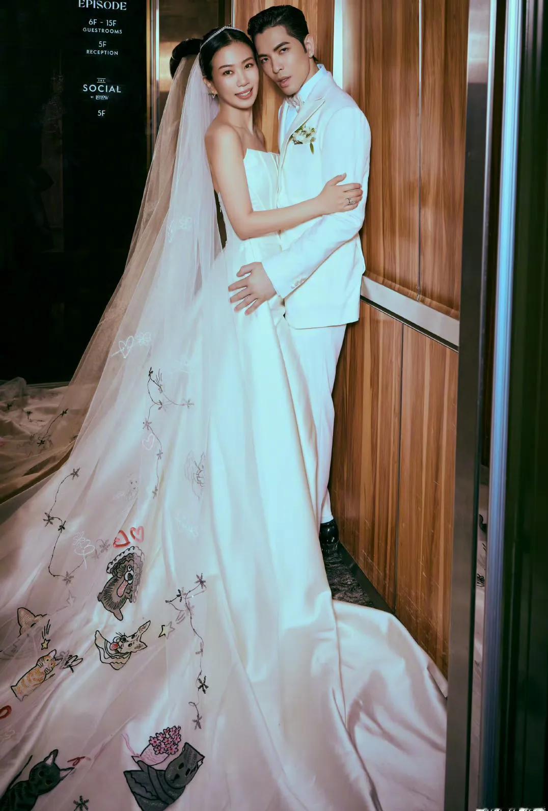 萧敬腾办个婚礼彻底暴露了他强大的人脉实力！向华强带着夫人陈岚亲自到场给干儿子萧敬