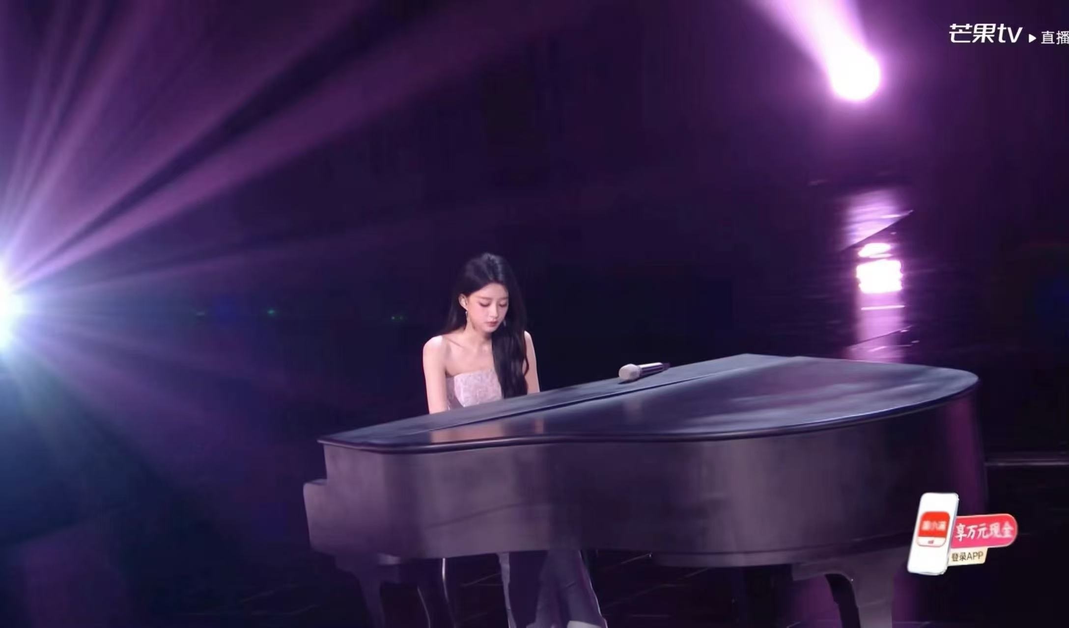 孙怡 女儿出名妈妈就有了名字 尚丹丹因孙怡出圈，却不靠孙怡而活。她是妈妈，也是自