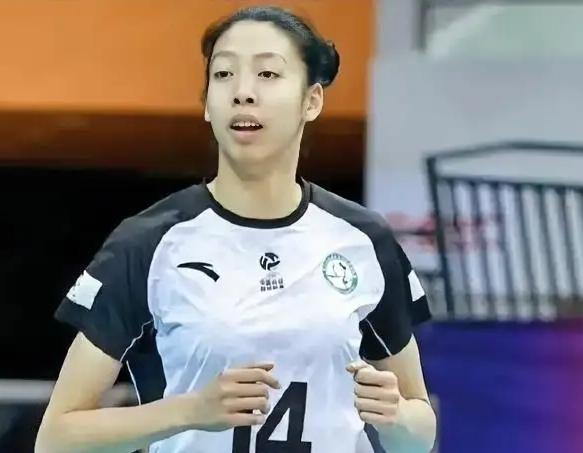 由于李晨萱的加入新一届中国女排的主攻线上的整体实力变得更加夯实，即使在世联赛上李