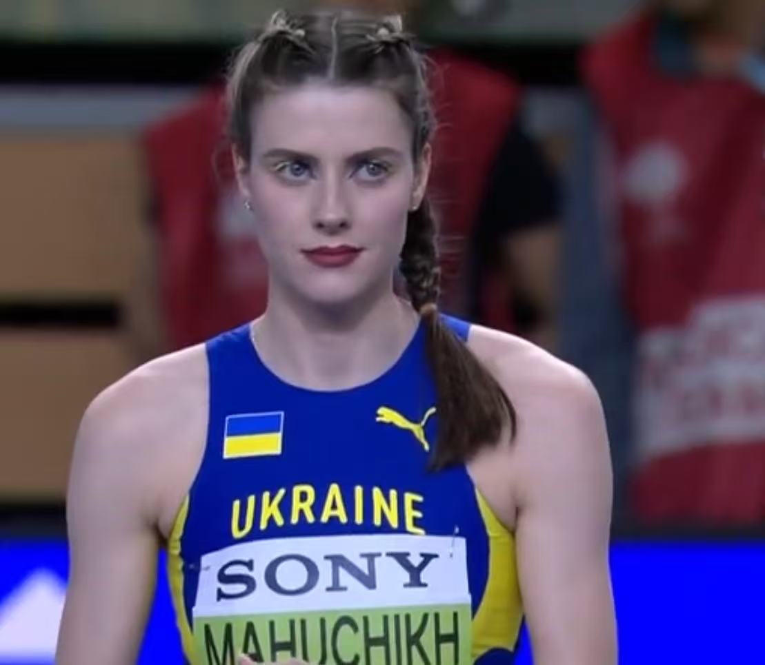 室内田径世锦赛女子跳高决赛：玛胡奇克2米01摘金