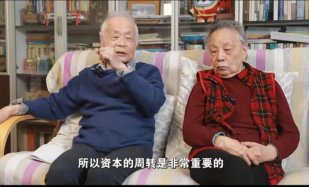 从一件小事看何祚庥先生。
7月27日，何祚庥老院士谈到一件往事，当面对日本朋友的