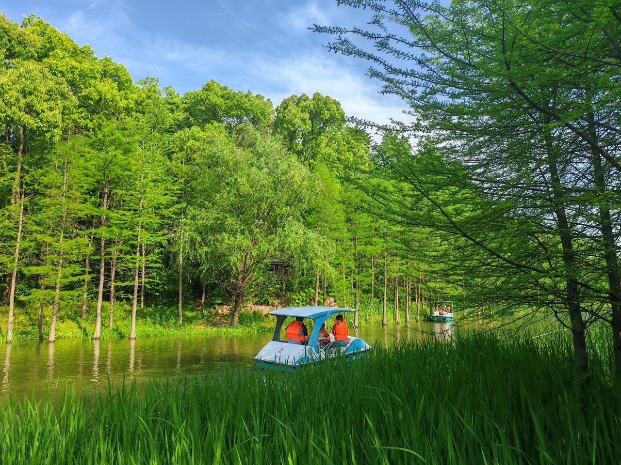 徐指导说过，想在崇明岛扎根做青训首先一点就是要能静的下心耐的住寂寞。
很显然，不