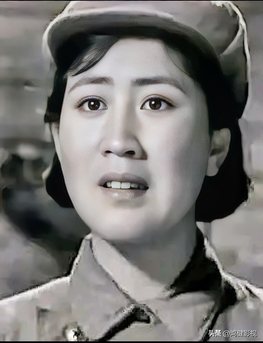 大家还记得这位女队员吗？
 她生于1936年，黑龙江哈尔滨人，她早年就读哈尔滨建