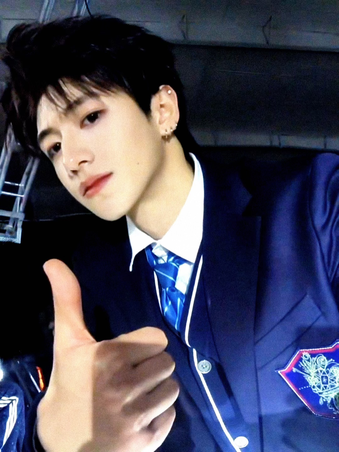 完全是校草完成体啊…..好想给朱志鑫大接特接校园本啊…🫳朱志鑫校草完成体