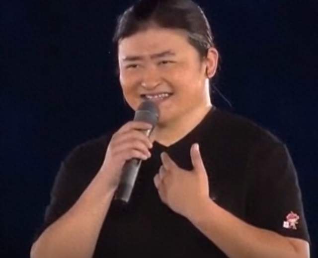 张艺谋七字悼文火出圈：音与魂鸟巢留芳，藏着18年的歌《我和你》