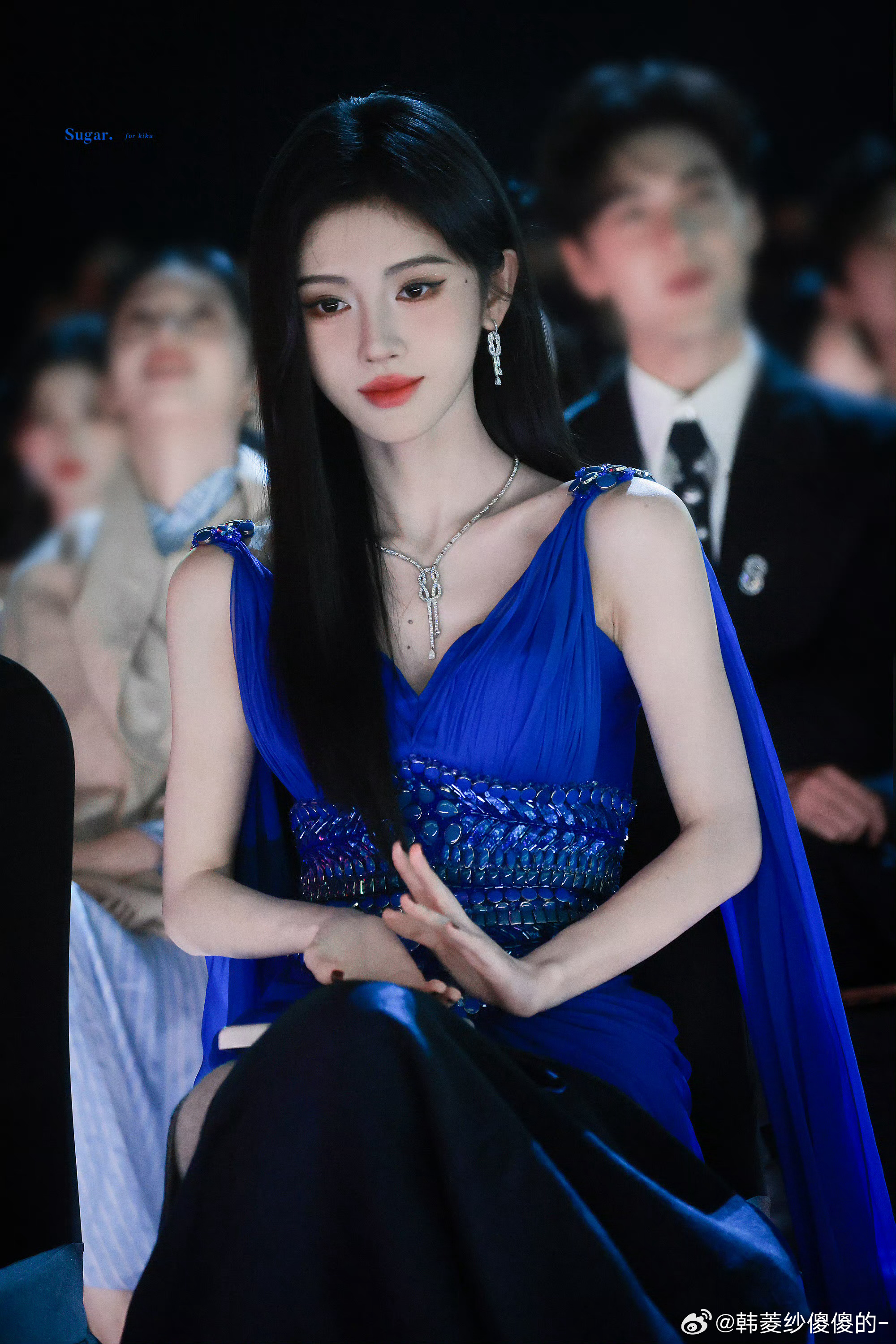 鞠婧祎本来心情美美的准备上线看我女鹅 结果田曦薇 你搞这一出 