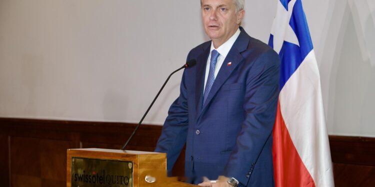 智利极右翼当选总统何塞·安东尼奥·卡斯特宣布支持美国侵略委内瑞拉。 