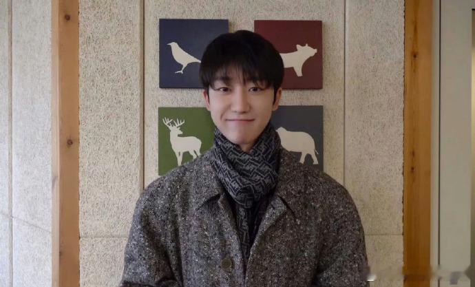 #徐明浩被刘宪华冷笑话硬控#  没想到吧？徐明浩也被刘宪华的冷笑话给征服了！这画