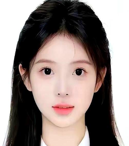 青岛姑娘林书禾考编落榜，调档时才发现她是烈士子女。
这姑娘白天跑外卖挣钱，晚上一