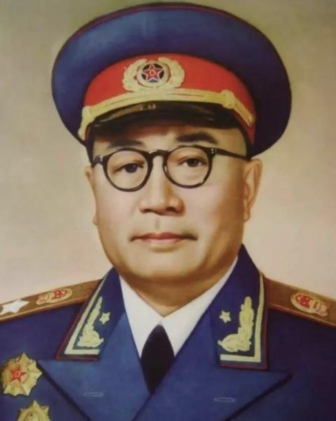 开国少将王耀南回忆 刘伯承元帅  下

接上文


6、1936年，红军结束长征