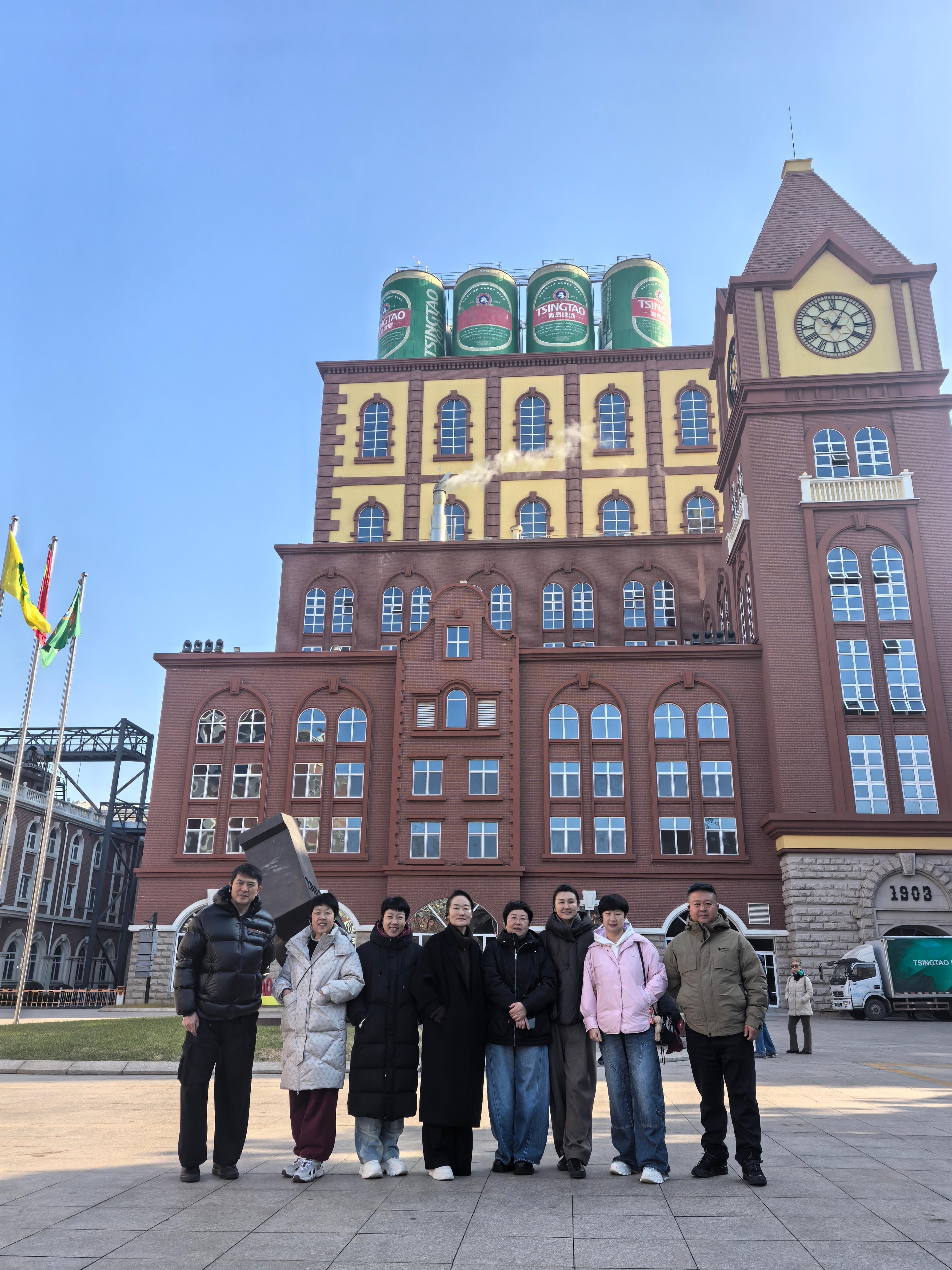 十个勤天相亲相爱一家人Cr 十爸 