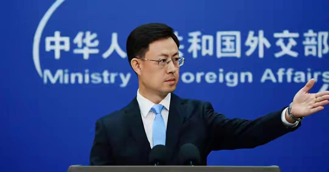 彻底不装了？日首相官邸传出风声：中俄朝都有核武器，日本也得有
近日，一则来自日本