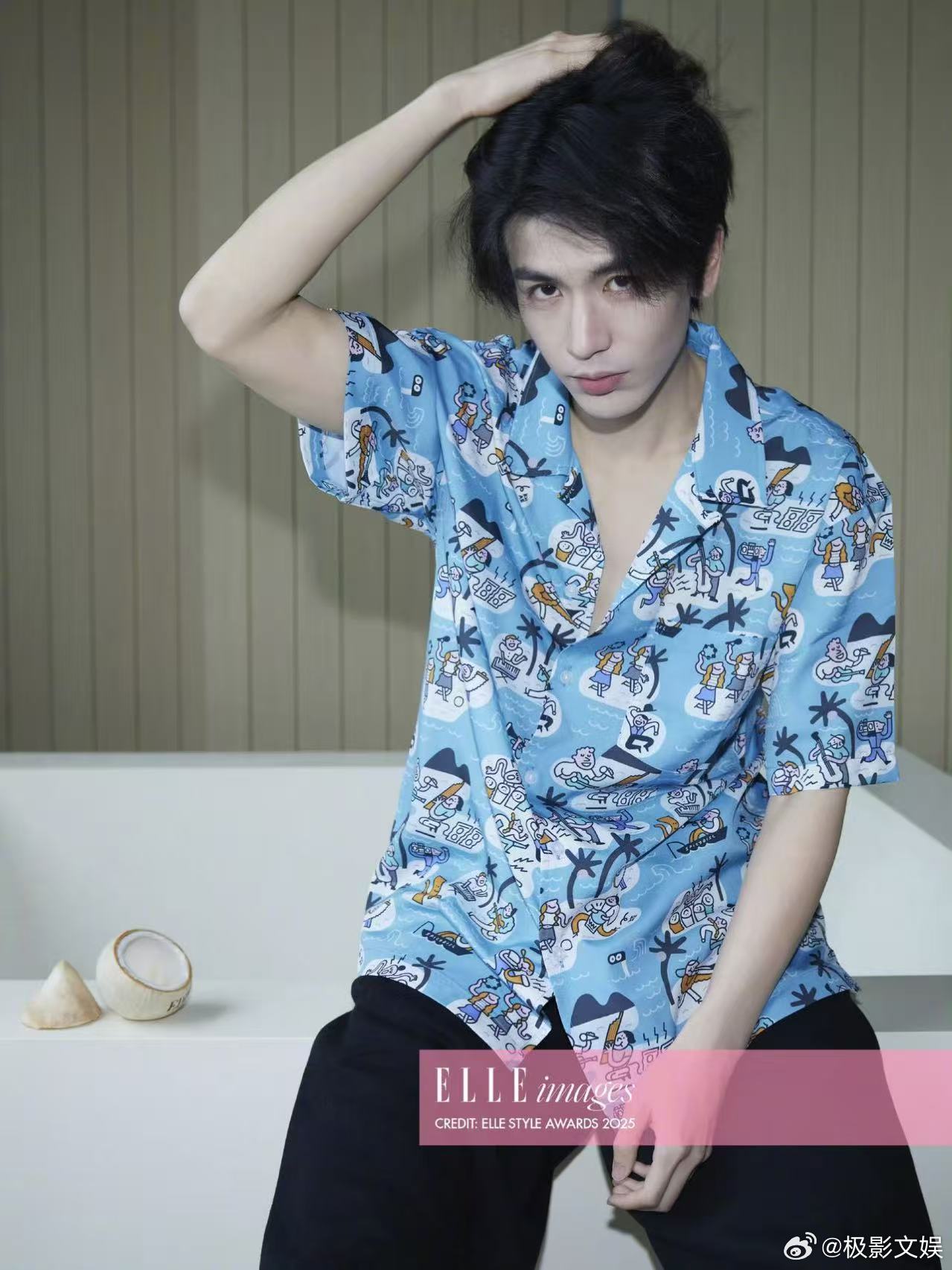 张凌赫elle盛典出图张凌赫海岛衬衫张凌赫elle盛典出图，好看，[期待][期待