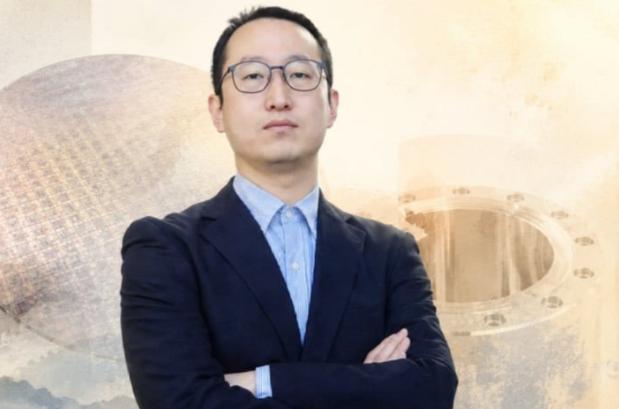 华为宣布韬定律后，芯片华裔天才果断回国，给了台积电当头一棒！
 
这个五月，半导