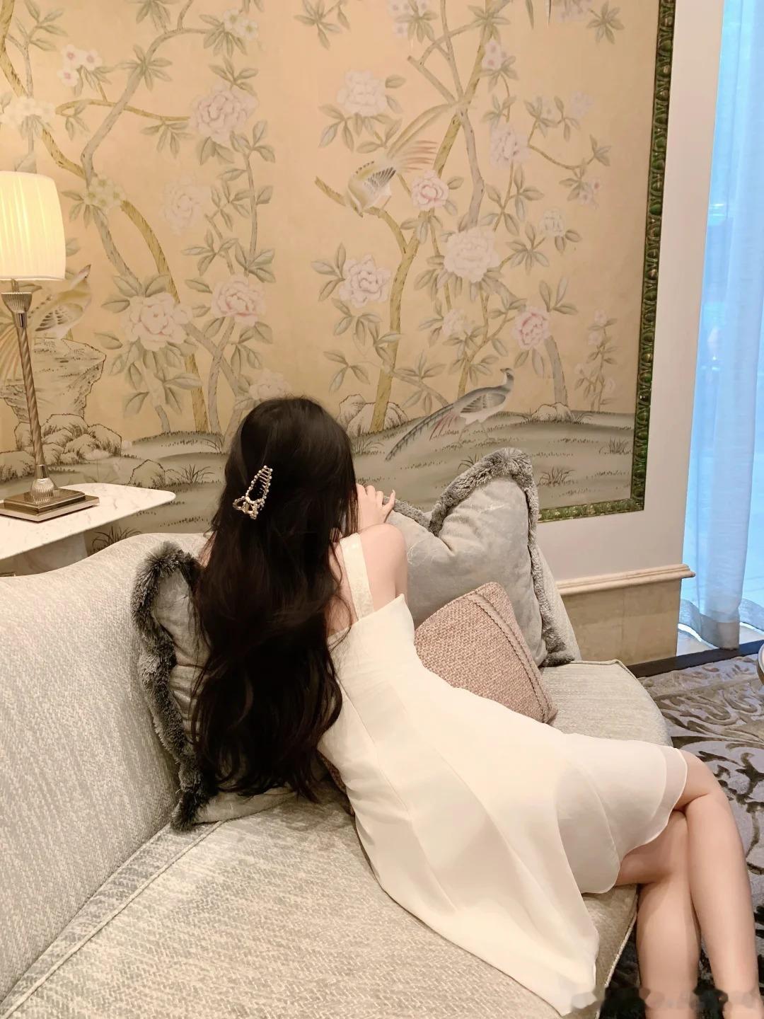 新的一天开始了，，大家早上好在线的168都刷起来，铁粉太少了，都起来多评论多转发