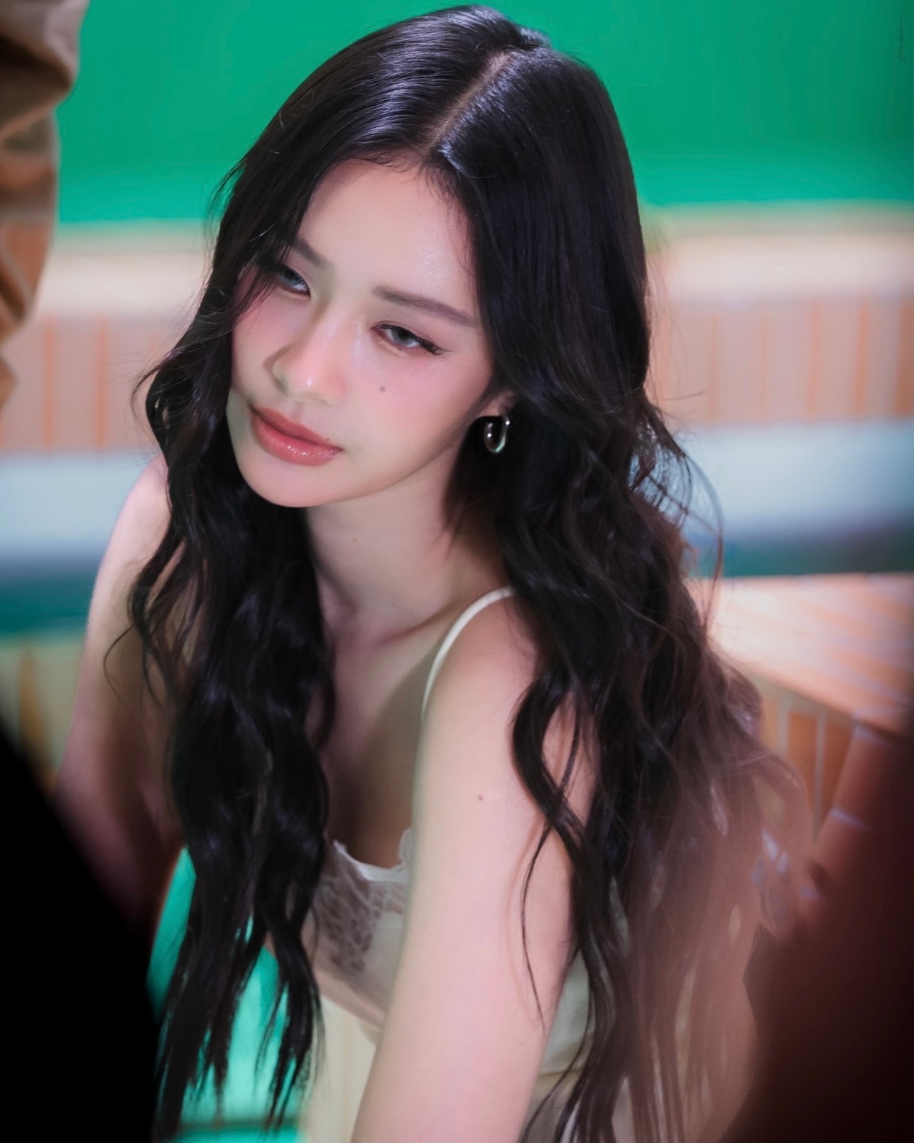 泰百女演员Milkpansa点赞了礼志近期的两则ins🖤 