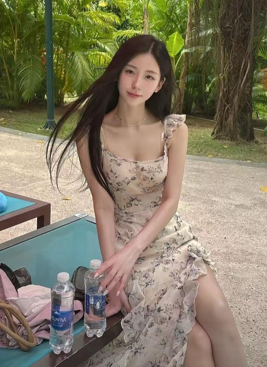 现如今，不少00后的作息状态，和老一辈形成了巨大反差。
 
熬夜，已经成为很多年