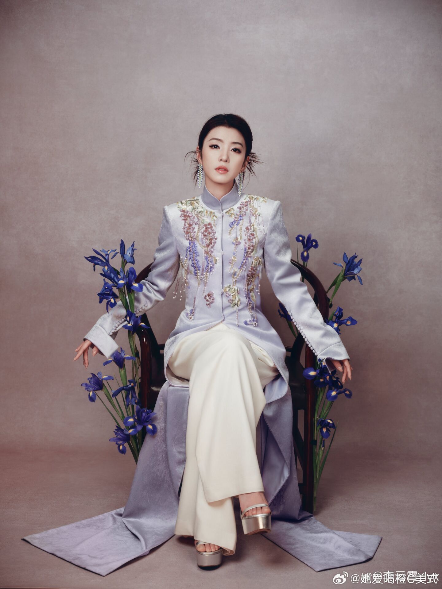 李云霄梁祝 30万人抢800张票30万人抢800张李云霄《梁祝》票，这的。都知道