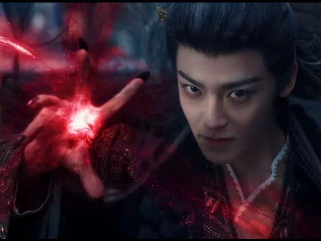 #侯明昊黑色美甲#侯明昊《大梦归离》竟然还搞了黑色美甲！好贴合人物的设计啊！！！