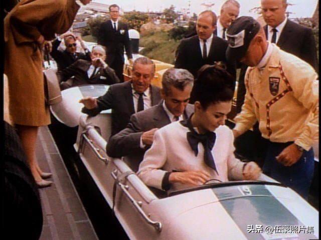 1962年4月，伊朗沙阿（国王）穆罕默德·礼萨·巴列维与皇后法拉赫在对美国进行国