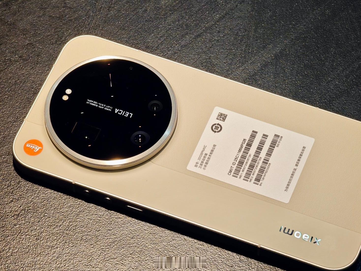 忘情一刻，真徕卡！！！买了白色有点后悔，如果买配徕卡标的话，还是建议大家买黑色版