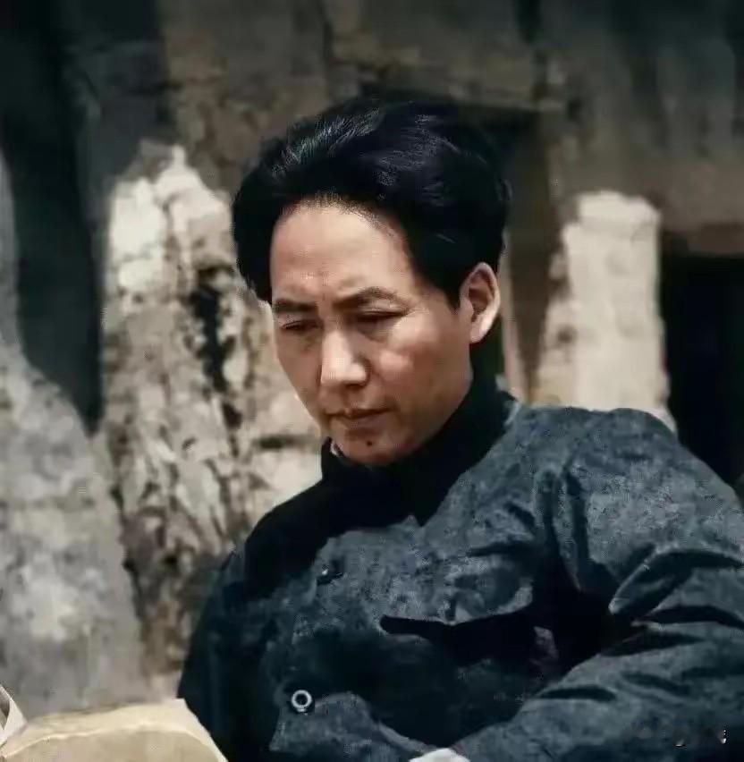 叶帅有句话说得特别到位：“毛主席最厉害的地方，不是他打了多少胜仗，是他总能在所有