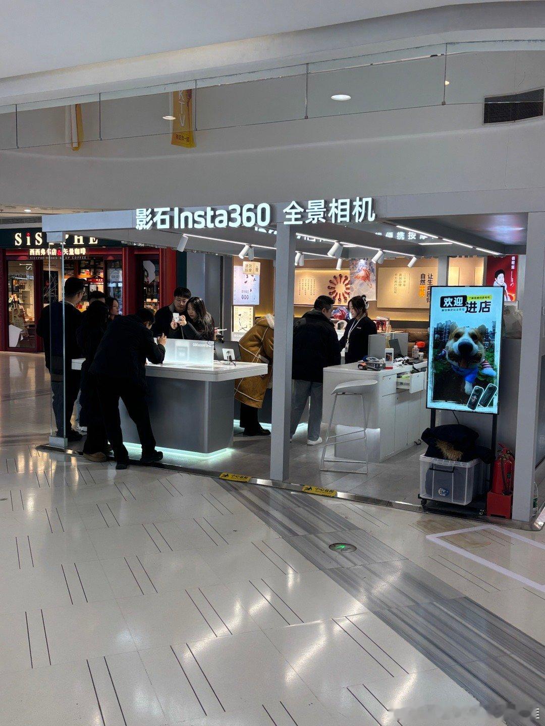 这家店可能是网红经济的收割者 