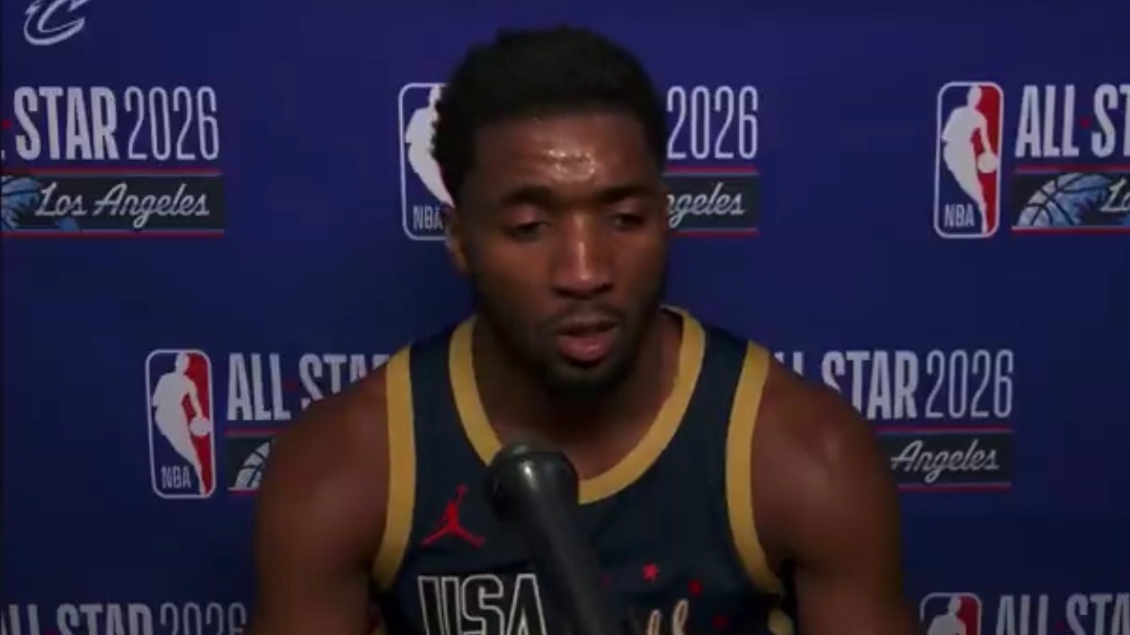 米切尔：“我们的目标是夺冠……显然我们刚刚交易到了哈登、施罗德和埃利斯，所以我们