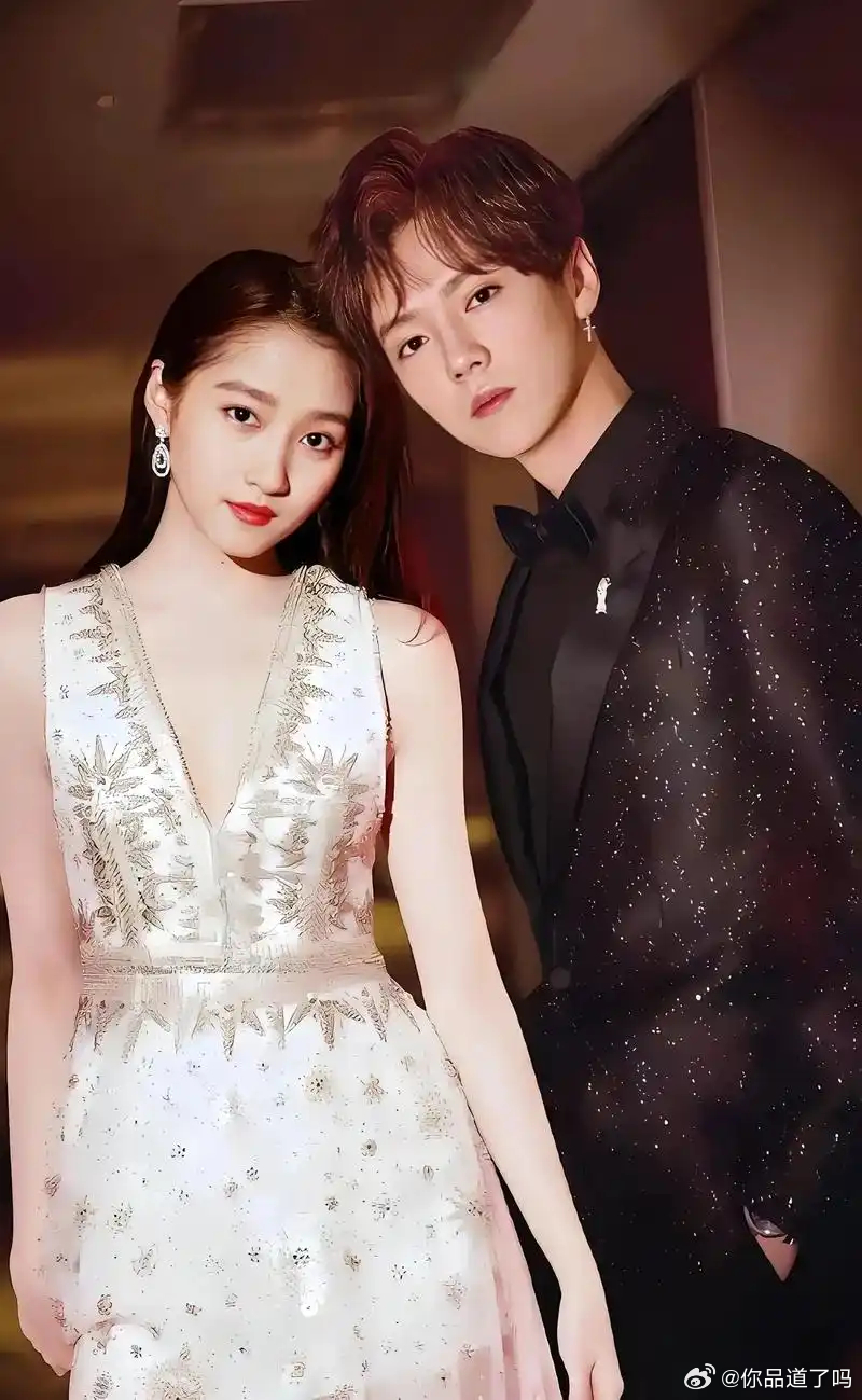 鹿晗关晓彤已经零互动超400天，感情状态再次引发猜测。34岁的鹿晗希望能尽快步入