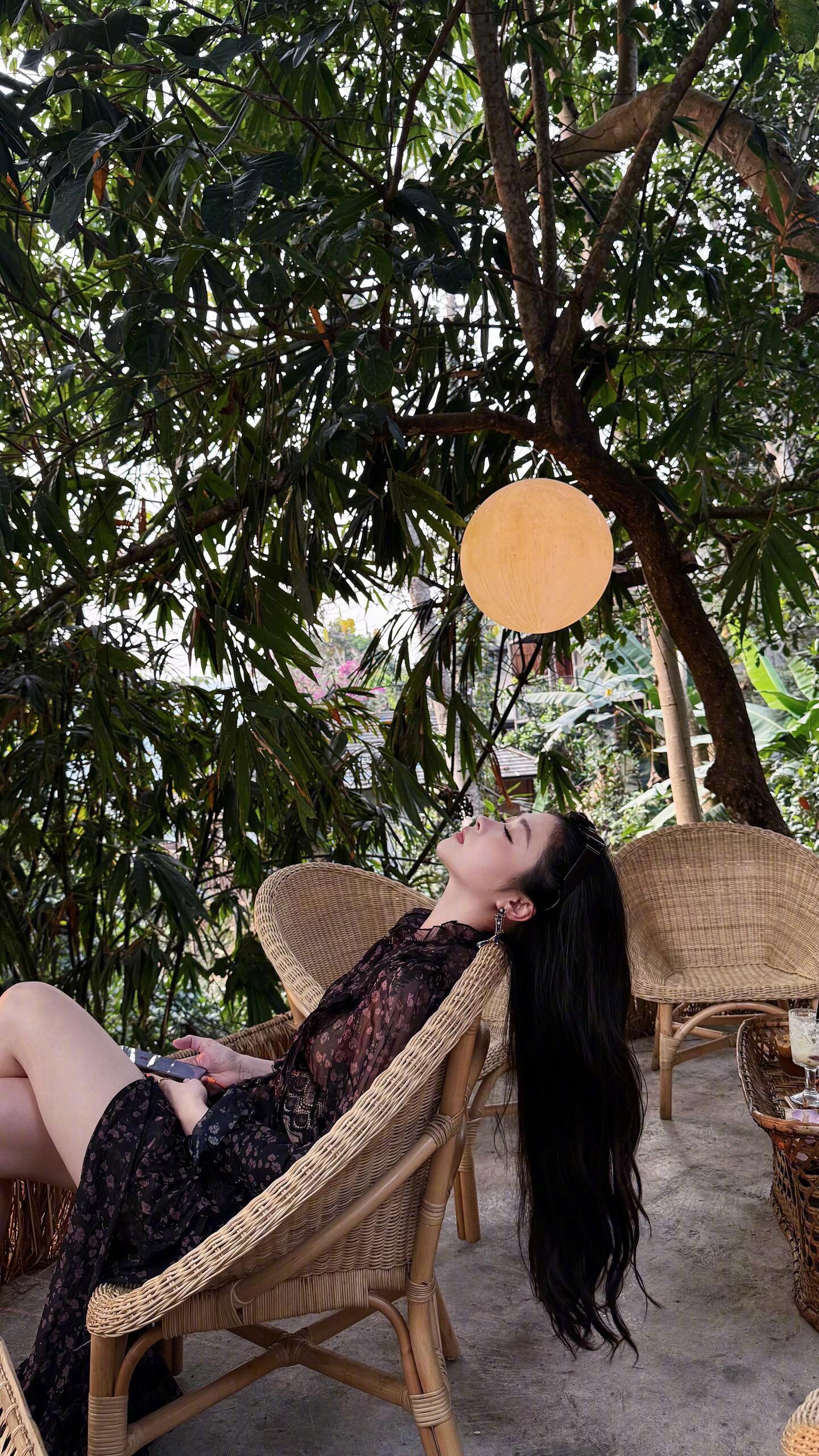 按需消费才是真自由 慢慢发现，成年人的松弛感，都藏在「不被捆绑」里。从前总被固定