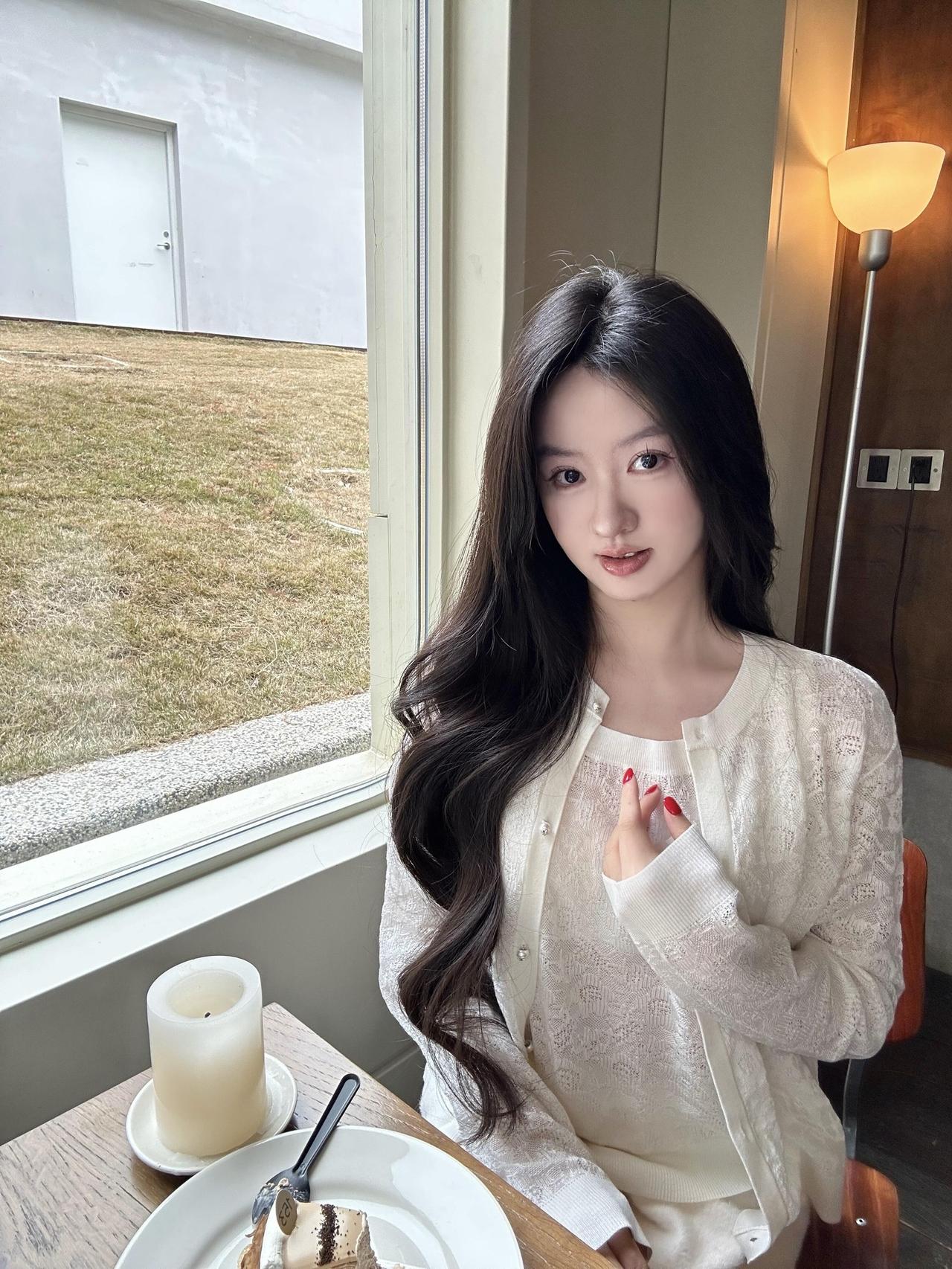 喜欢轻松自在的状态，不用刻意伪装，舒服做自己就很美好。自在生活 女生日常 松弛感