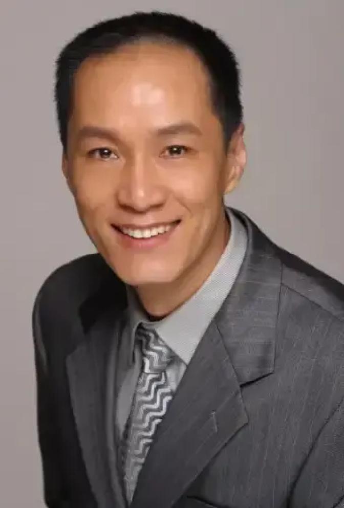 我提供的内容原封不动地放在文章的第一段，第二段开始你的续写。
演员冯远征说：“我